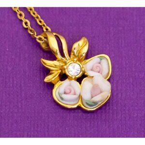 Vintage Dainty Rose Flowers Pendant Necklace by Avon, 24 Inches - Q27